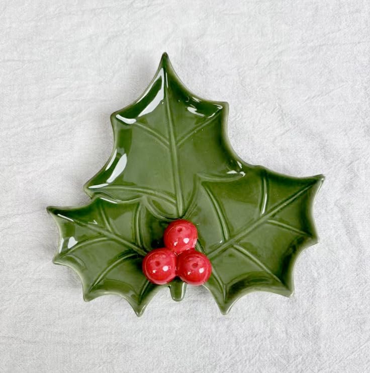 Christmas Holly Leaf Ceramic Trinket Dish, Green Leaf Tray with Red Berry Decor, Small Decorative Plate for Jewelry Snack Tabletop Home Xmas Decoration Gift