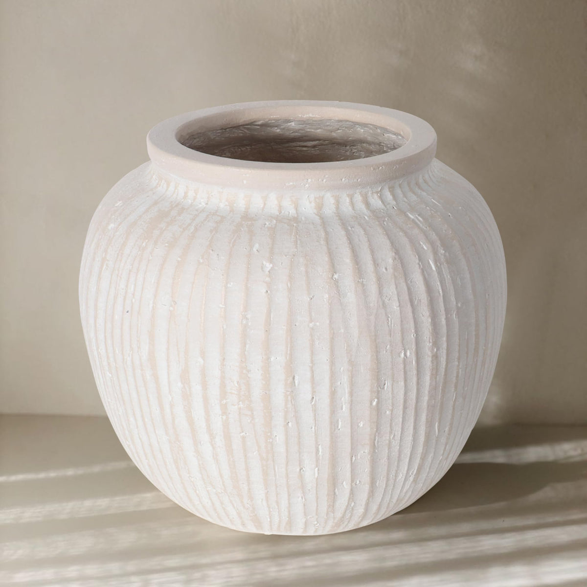 Oakrain Large Vase with Vertical Ribbed Texture, 11" Black Round Vase