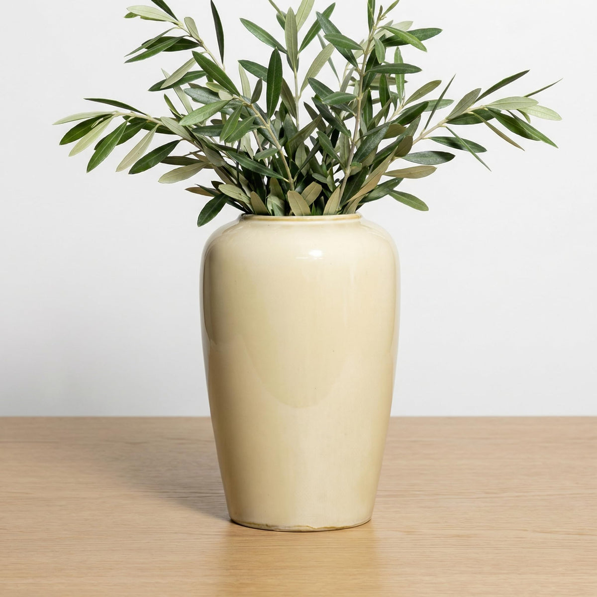 White Ceramic Vase for Centerpiece, 8 Inch Modern Vases Home Decor, Decorative Flower Vase for Pampas Grass, Coffee Table Living Room Small Shelf Kitchen Decor