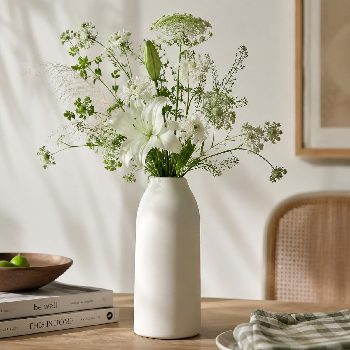 hjn White Vase for Flowers Ceramic Vase for Decor, Modern Decorative Tall Vases for Your Kitchen/Office/Living Room/Bookshelf/Mantel - White Texture(Medium)