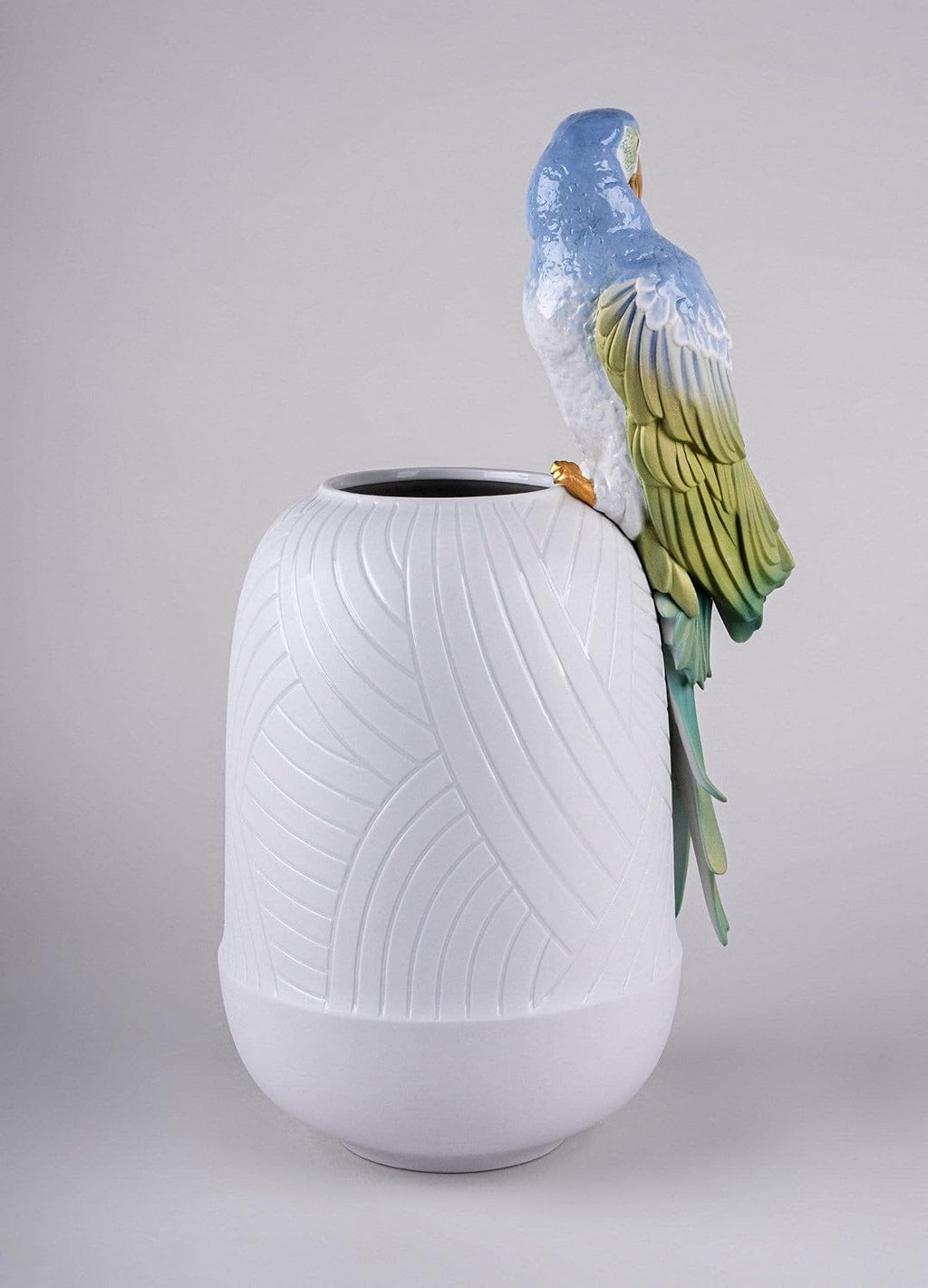 LLADRÓ Macaw Bird Vase. Porcelain Vase