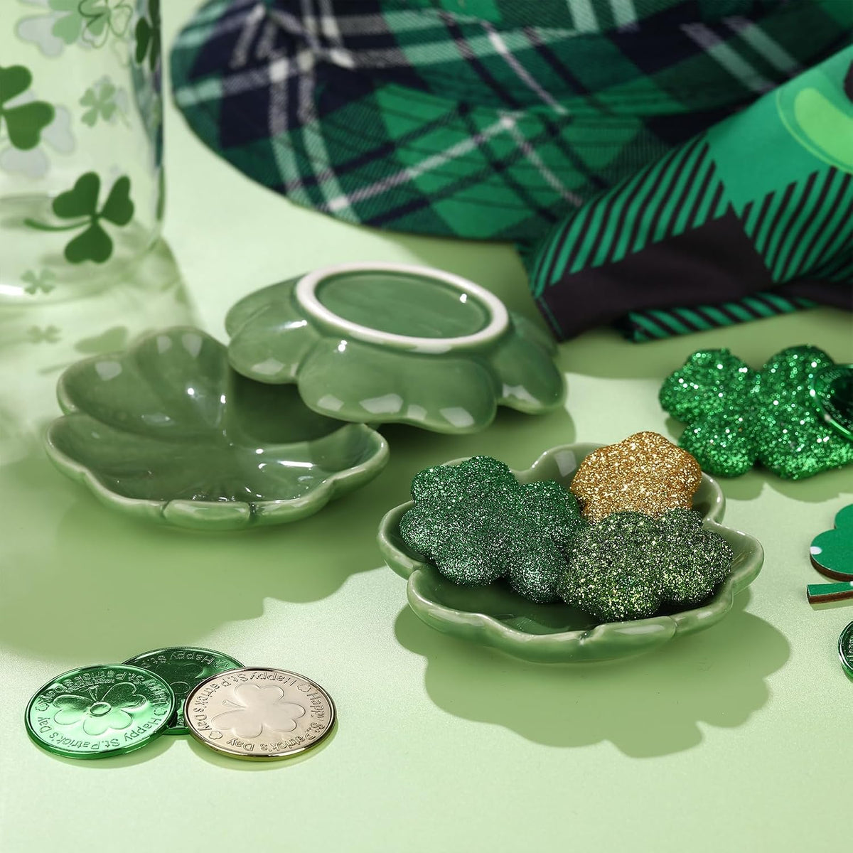 SiliFine 6 Pcs Valentine and St. Patrick's Day Ceramic Candy Dish Set Heart Shaped Bowl and Shamrock Porcelain Bowls Multipurpose Bowl for Valentine Wedding Irish Day Gift Decoration