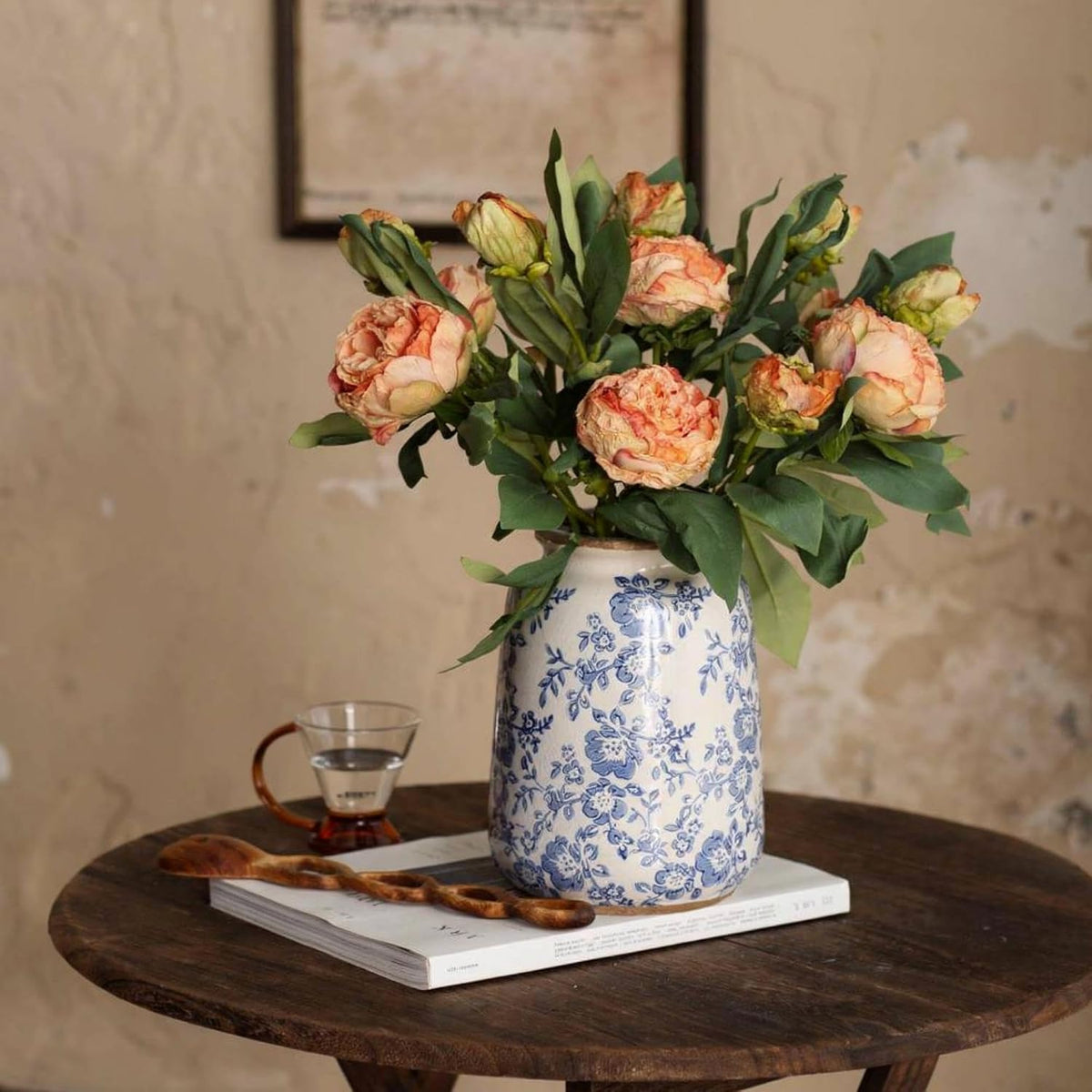 Ronasip Vintage Blue and White Chinoiserie Ceramic Vase, 6.9” Hand-Painted Peony Floral Design, Antique Style Vases for Home Decor, Centerpieces, Living Room, Balcony (Blue and White)