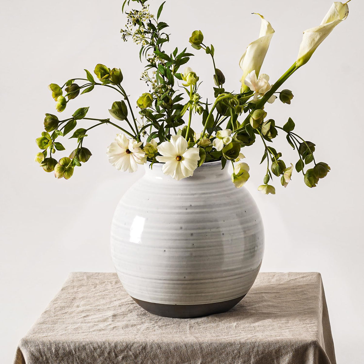 LE TAUCI Ceramic Vase, 9 Inch, Large Vase, Decorative Vase, Grey Vase