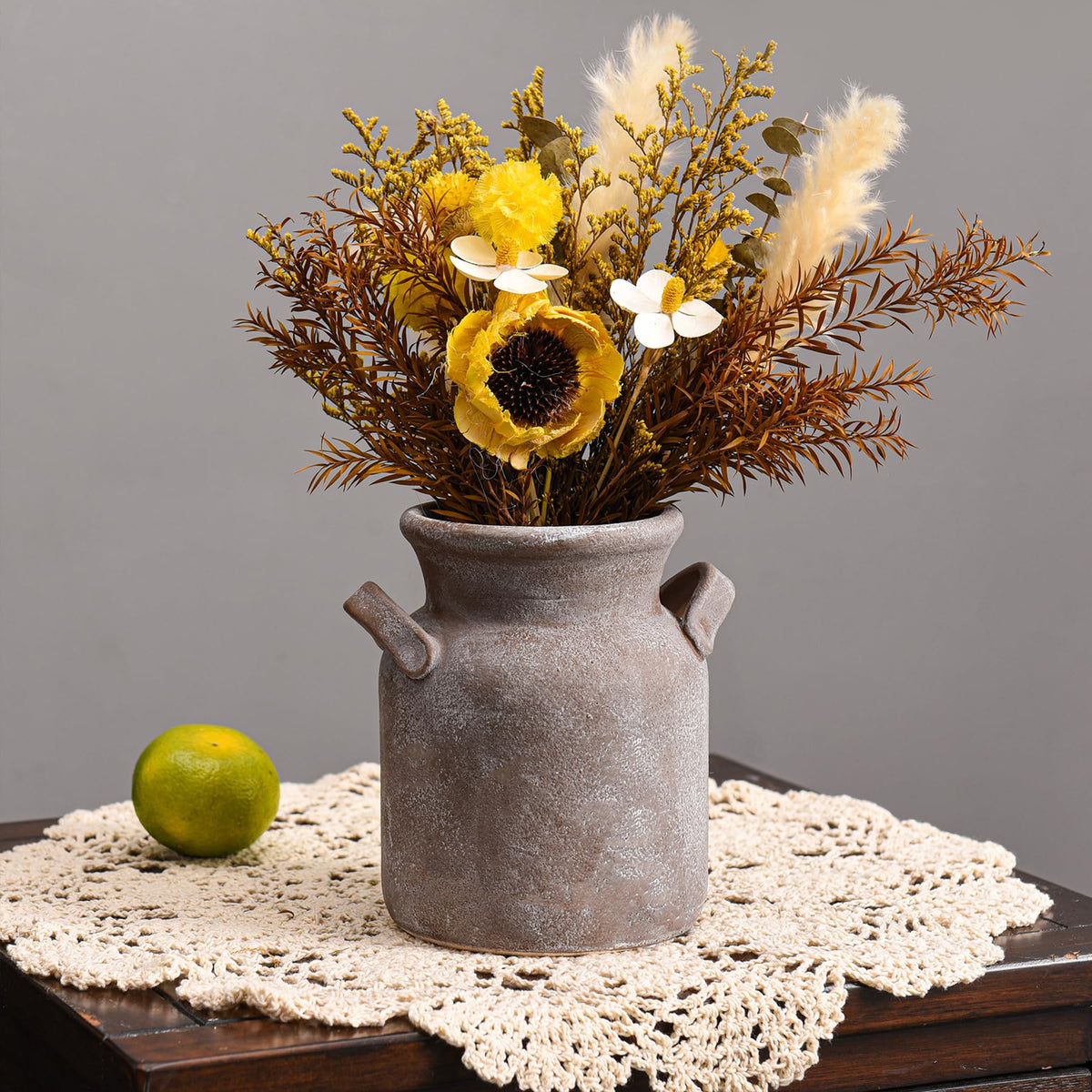 Quoowiit Ceramic Rustic Farmhouse Vase, Distressed Decorative Flower Vases for Home Decor, Ideal Shelf Decor, Green Boho Vase for Living Room Bedroom Kitchen Office Centerpiece Table Decorations