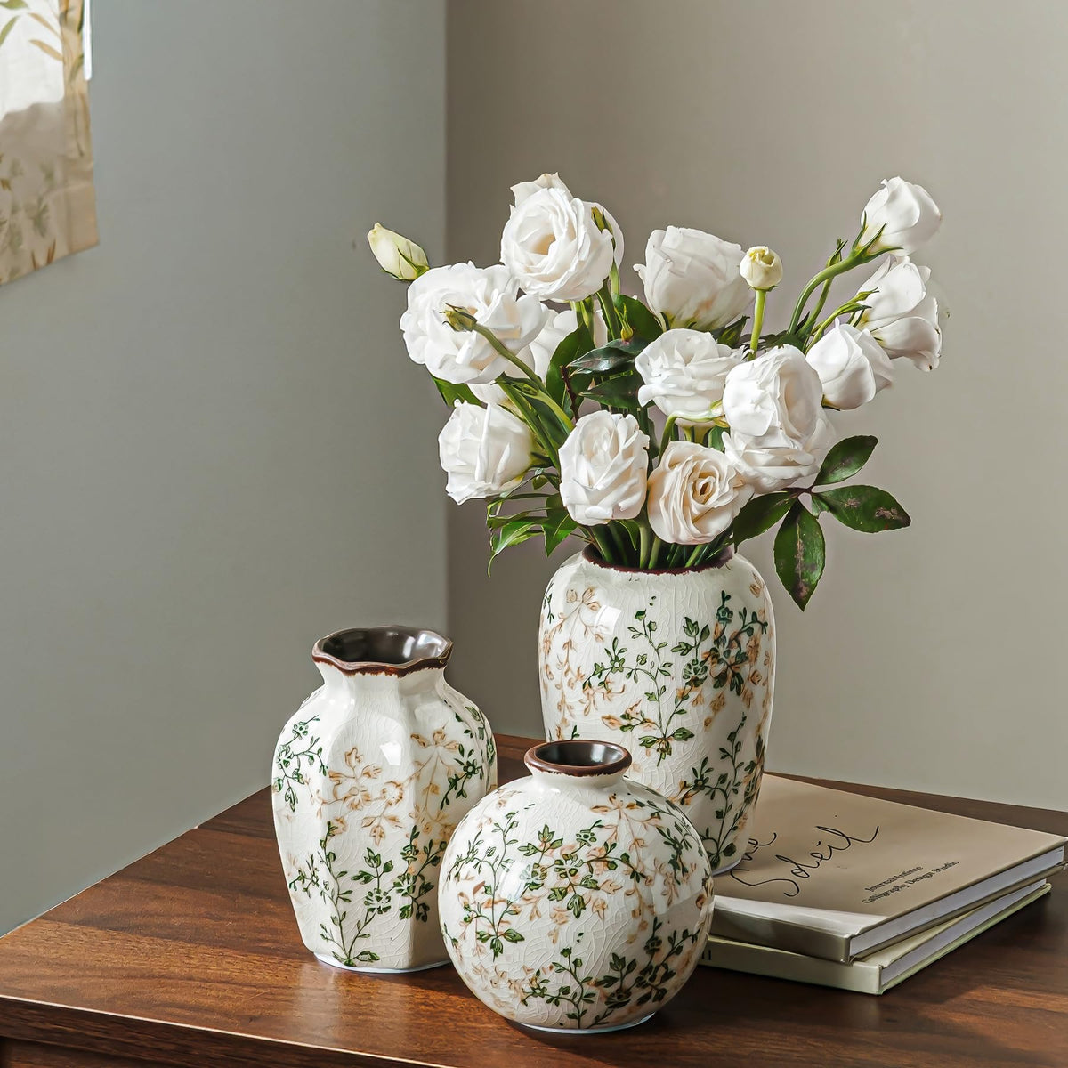 Ceramic Flower Vase for Home Decor, Vintage Green Decorative Vase 6.7 Inch