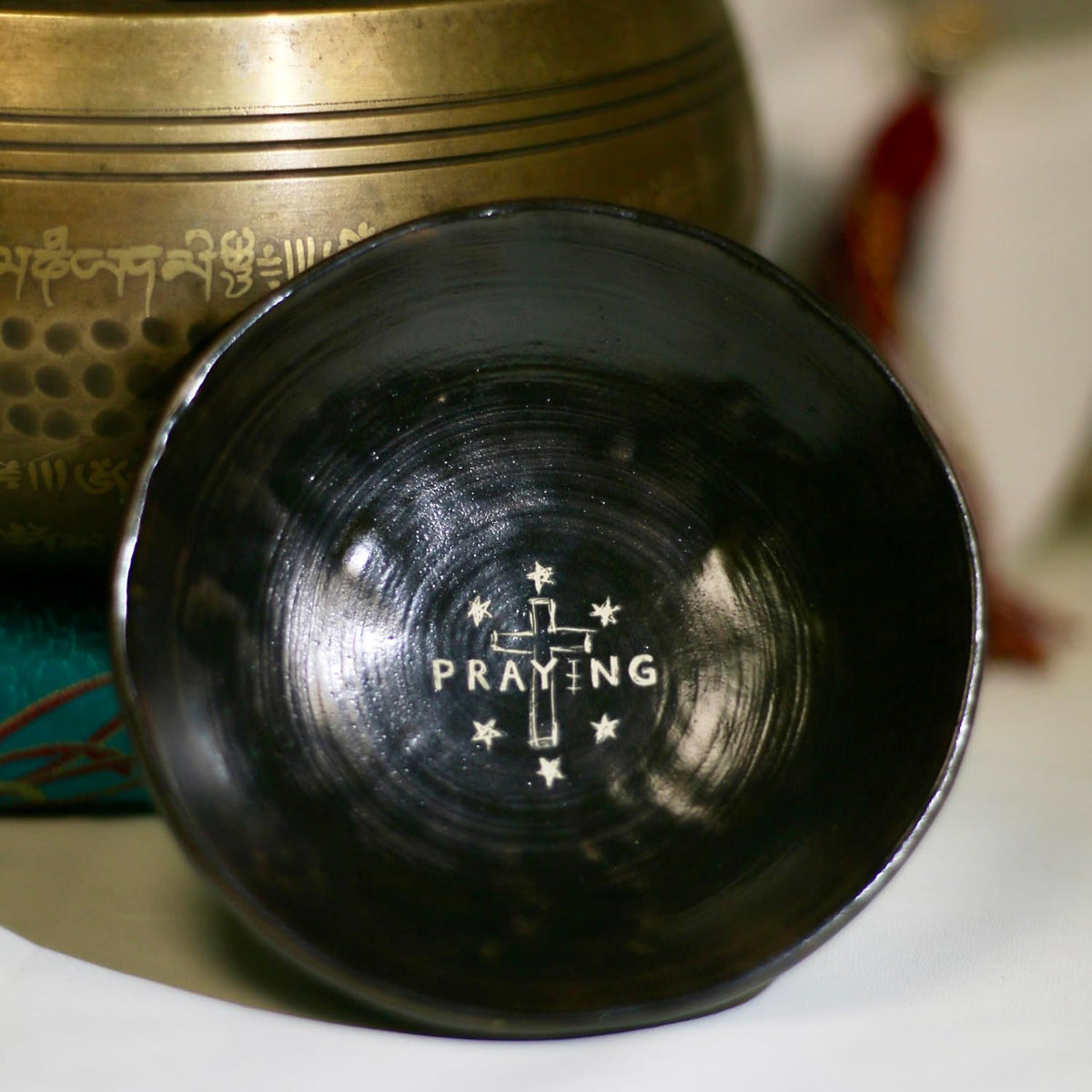 Prayer Offering Ritual Bowl Plate Great for Use Candles Tray Religious Spiritual Gifts （Black Praying）