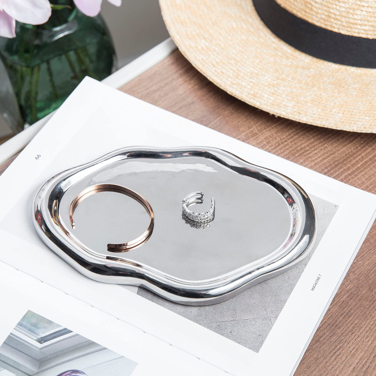 Lynagert Cloud Trinket Dish, Chubby Jewelry Tray, Ceramic Jewelry Ring Trinket Dish for Rings Earrings Necklace Organizer, Mother's Day Thanksgiving Christmas Birthday Bridesmaid Gifts (White)