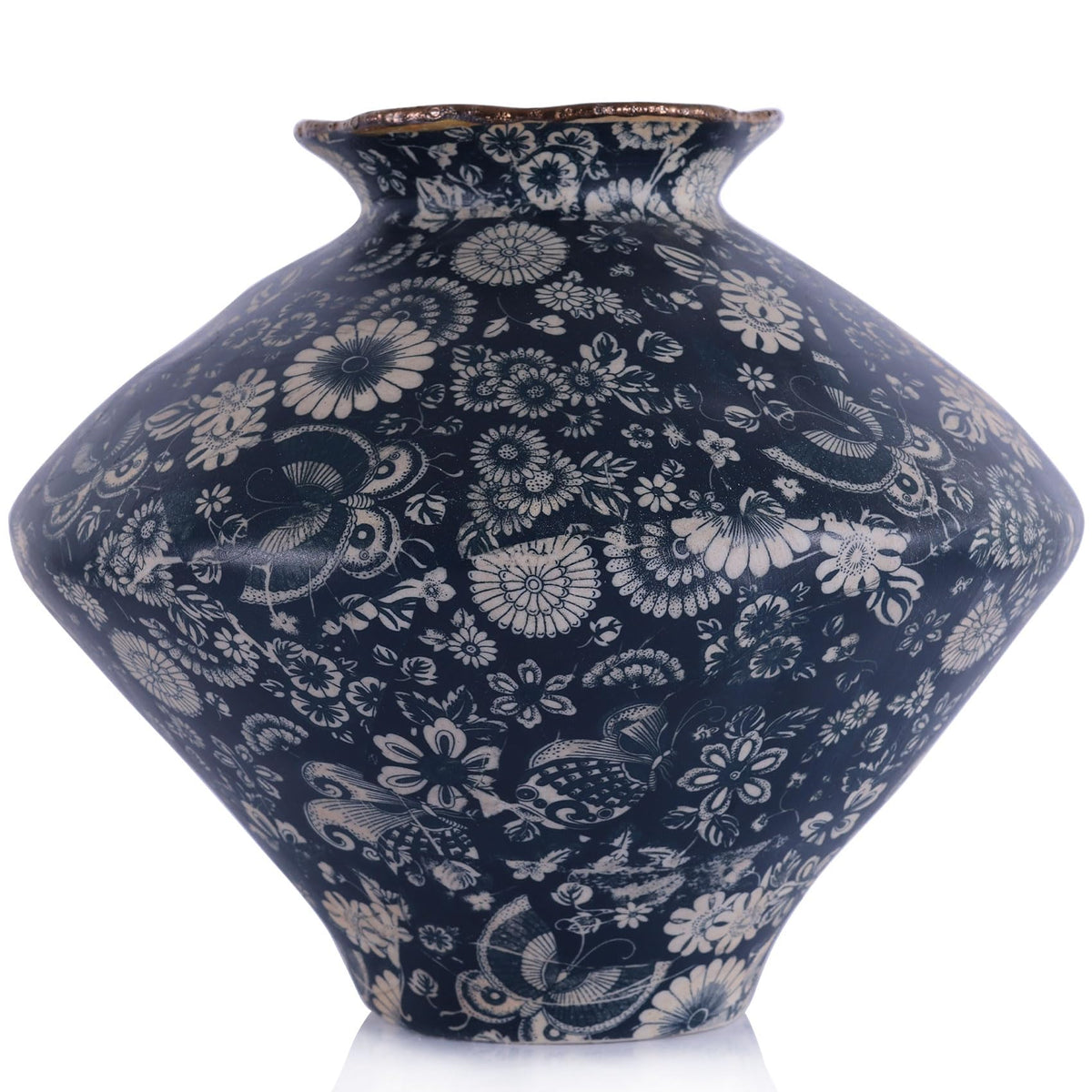 Wabi Sabi Rusty Vintage Vase, 6.3" Tall Wabi Sabi Decor Rustic Farmhouse Pottery Vase for Centerpiece, Textured Pottery Flower Vases for Home Decorative, Table, Living Room, Bedroom, Bathroom, Kitchen