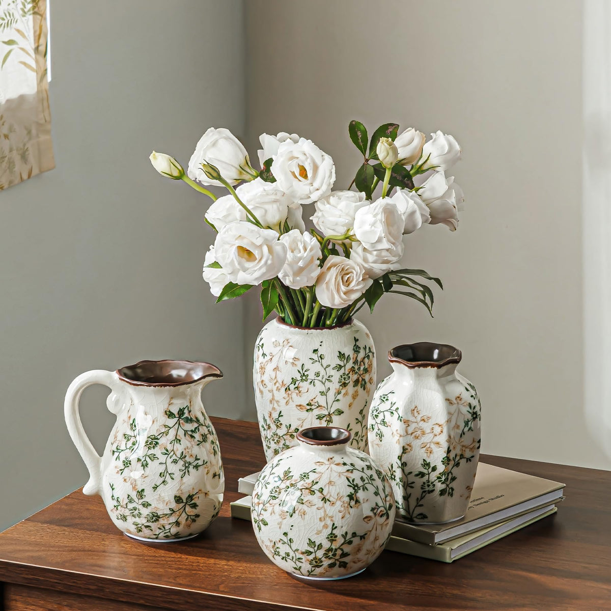 Ceramic Flower Vase for Home Decor, Vintage Green Decorative Vase 6.7 Inch