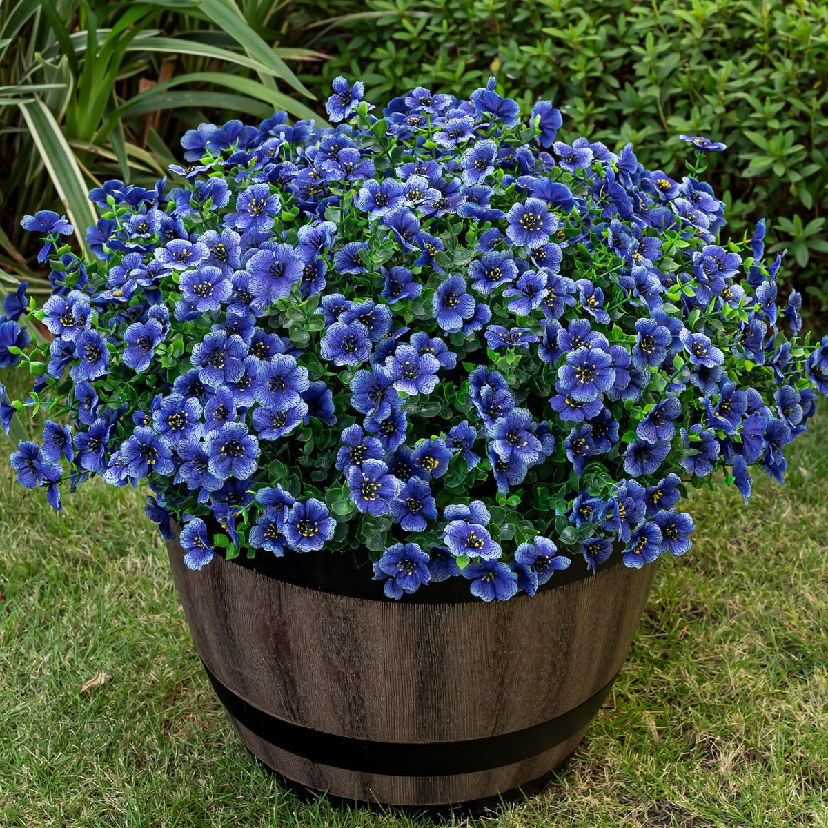 Lnoicy 20 Bundles Artificial Flowers for Outdoor Fake Plants for Spring Decoration,Faux Eucalyptus Flowers for Planter UV Resistant Lifelike for Home Porch Garden（7 Color）